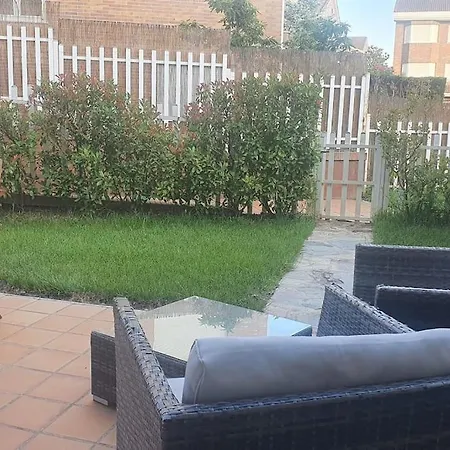 La Fontana Semesterbostad *